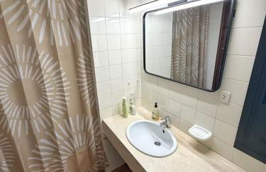 Apartamento en la Escala con piscina y parking - Photo 41