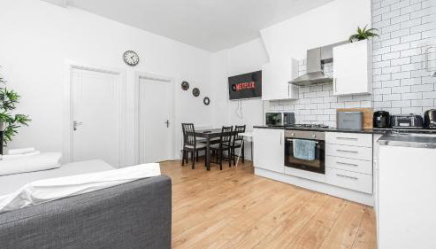 Brilliant 2 Bedrooms Flat Next to The Station - Foto 5