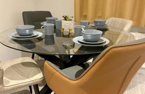 Entire modern 2 Bedroom 2 bathroom Flat in Pinner - Foto 12