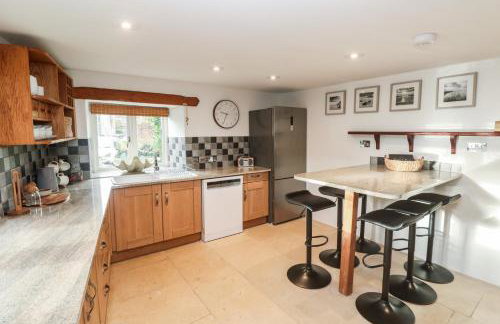 Riverside Barn - Photo 9