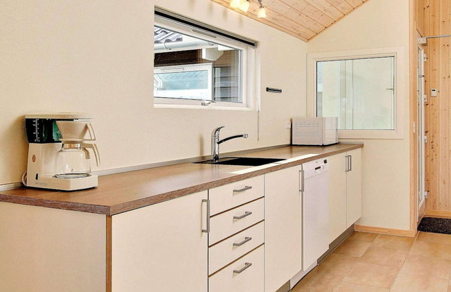 Pleasant Holiday Home in Vaggerlose near Sea - Photo 13