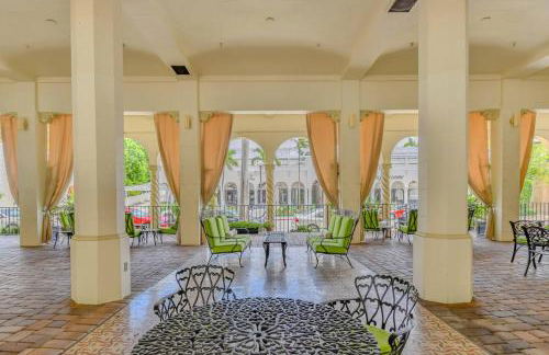 NEW Coastal 1BR at Palm Beach Hotel Condo - Foto 13