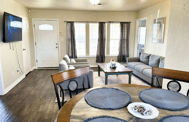 2 brs House With Fenced Yard Near the ZOO - Photo 11