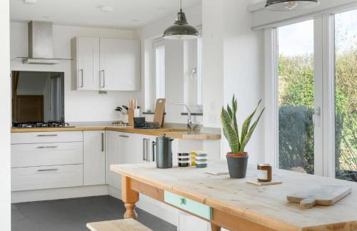 Beach Life Cabin Vibes Ocean Views nr Bude - Foto 3