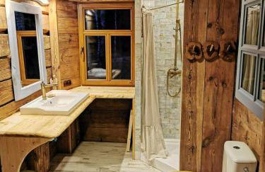 Biały Las Magiczna Stara Chata Puszcza Białowieska - Foto 29