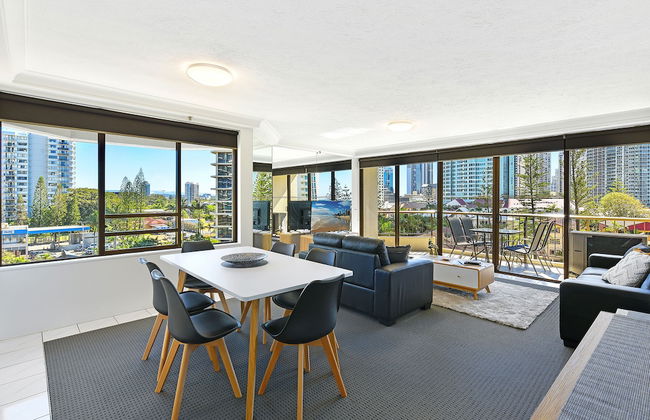 Surfers Century Oceanside Apartments - Foto 49