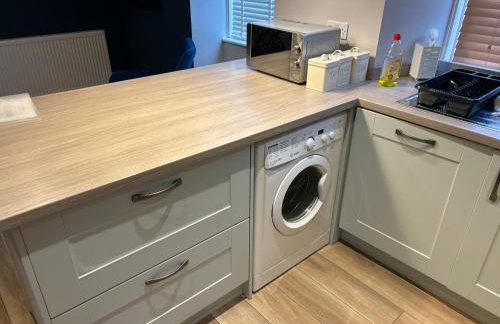 34 James St cosy 2 bedroom, ground floor apartment, garden - Foto 13