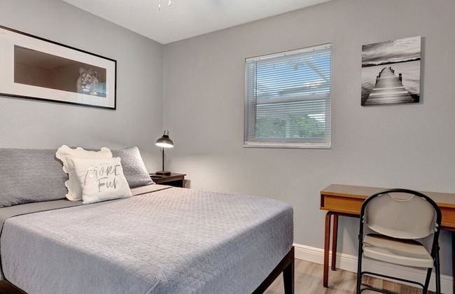 4b 2b w Hot Tub BBQ Firepit 9mins to Beach - Foto 23