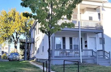 Stylish & Large Top Floor w Private Front Porch - Foto 15