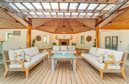 Luxury Airstream Campsite Nestled Beneath Oak Trees Outside of Austin, Texas - Foto 6