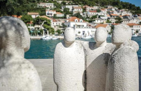 Cozy Home In Postira With Wifi - Photo 35