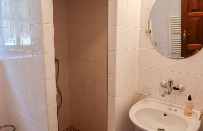 8 bedroom House in Harrachov with garden - Photo 18