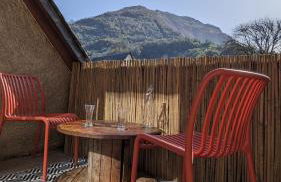 Centre Village - 50m2 Rénové Vue montagne avec Balcon plein Sud - Foto 10