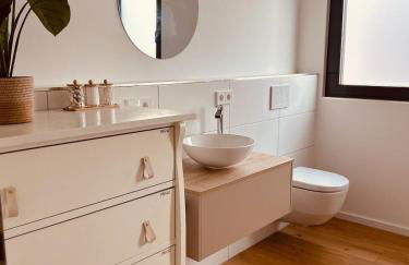 DachNest - Wundervolles neues Dachgeschoss Apartment für bis zu 4 Personen in Kirchentellinsfurt - Foto 13