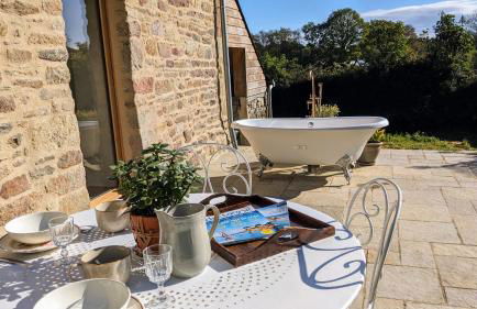 La Maison dans les Bois - Plages 30 min - Foto 3