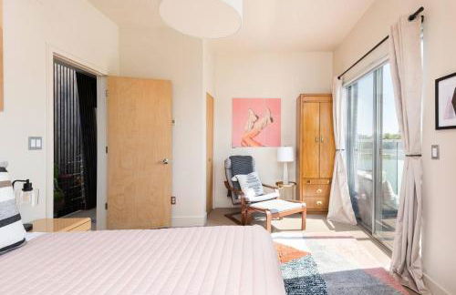 ChampaHouse- Easy access to Rino/Ballpark/Downtown - Foto 45