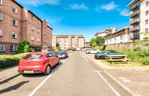 GuestReady - Stylish Apt w/ Parking near Edinburgh - Foto 39