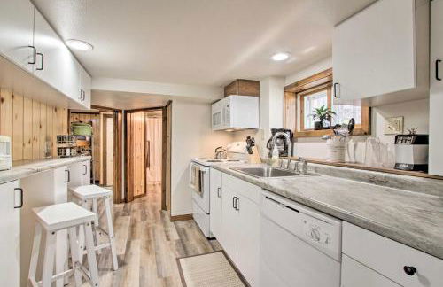 Lakefront New Auburn Apartment with Shared Dock - Photo 15