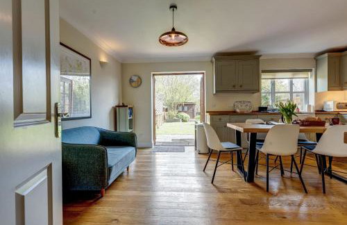 Walnut Cottage - Photo 4