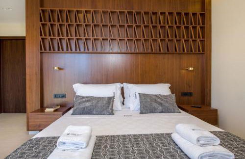 Almi-Cove Hilltop Villas - Photo 36