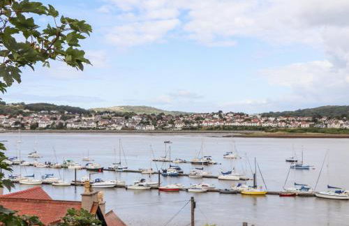 The Old Tywyn Post Office - Photo 42