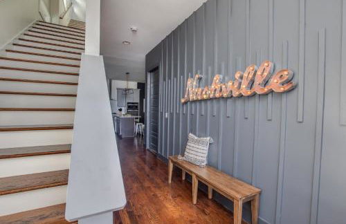 Jack Daniels House with Rooftop Golf, City views! 8min to Whiskey Row! Sleeps 10! - Foto 34