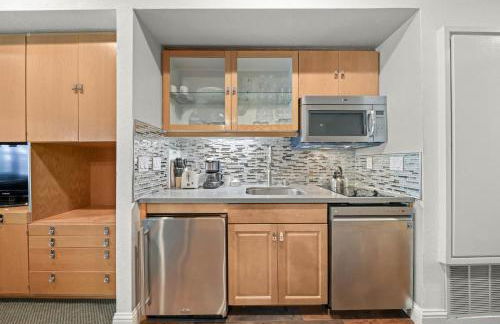 Palisades Tahoe Lodge Rentals Studio #226 - Foto 7
