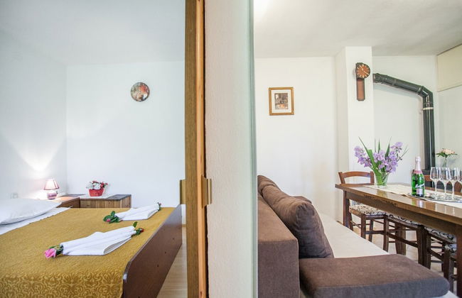 House With Large Garden, Right Next to the River - Foto 3