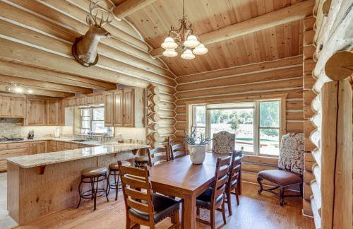 Remote Idaho Mountain Lodge with River Access! - Foto 7