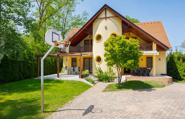 4 bedroom Apartment in Balatonszárszó with garden and terrace - Photo 31