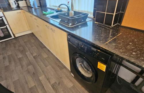 Bright 3-Bed Home away from home - Foto 10