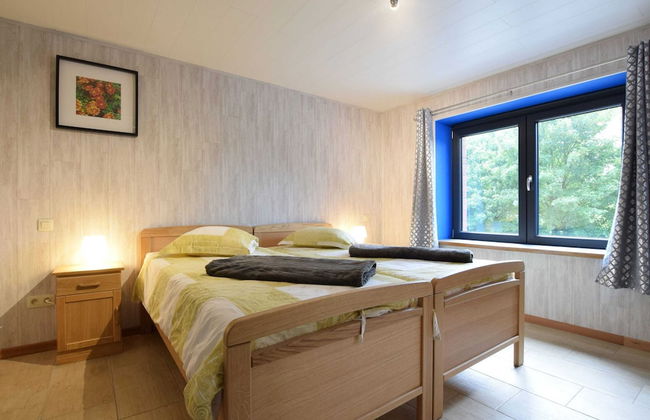 Serene Garden Retreat - Photo 3