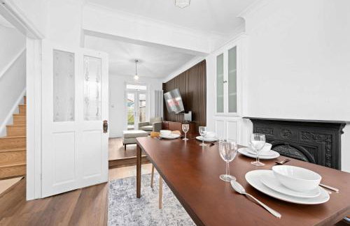 2 Bed Hale Home by City SuperHost - Foto 9