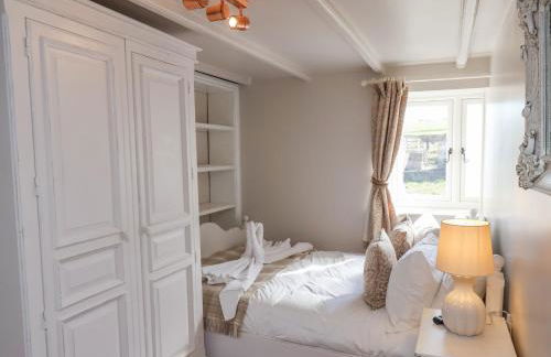 Beacon House - Photo 32