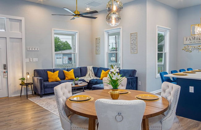 Trendy Historical Home Near Downtown Attractions - Foto 9