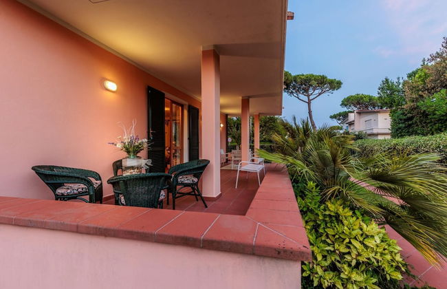 Regina Beach Villa by the Beach in Marina di Piet - Foto 69