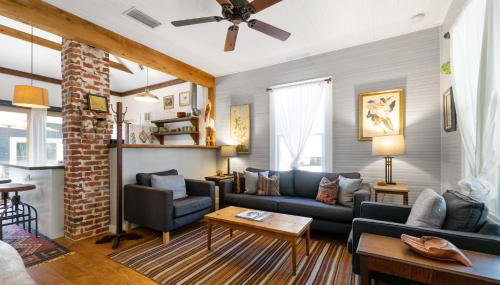 Cape Keepers Cottage - Lighthouse Park - Photo 1