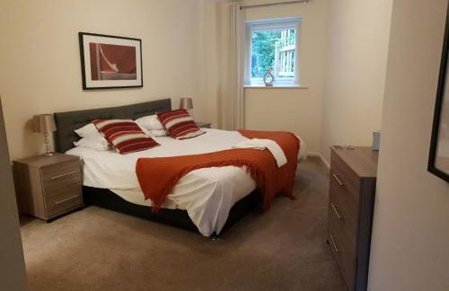 The Sawmills, Carlisle - Spacious 4 Bedroom Family House - Free WiFi - & Parking - Walk to Carlisle Castle - Foto 21