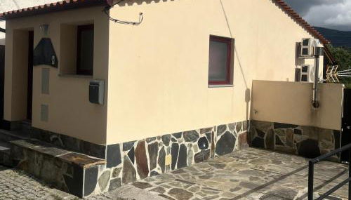 1 bed - Sleeps 4 - Pets - Balcony - Mtn View - Foto 3