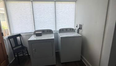 Downtown Location W Patio plus Washer and Dryer - Foto 4, Other