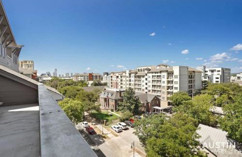 Balcony Skyline View Spiral Staircase Near UT - Foto 20