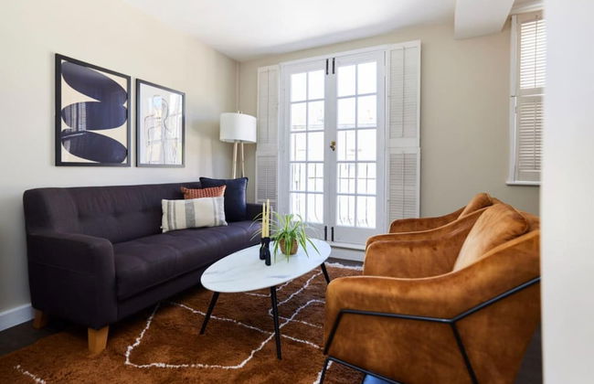 The Holland Park Crib - Classy 2bdr House - Photo 20