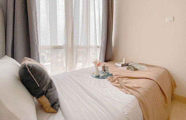 Elegant And Nice 2Br At Menteng Park Apartment - Photo 4