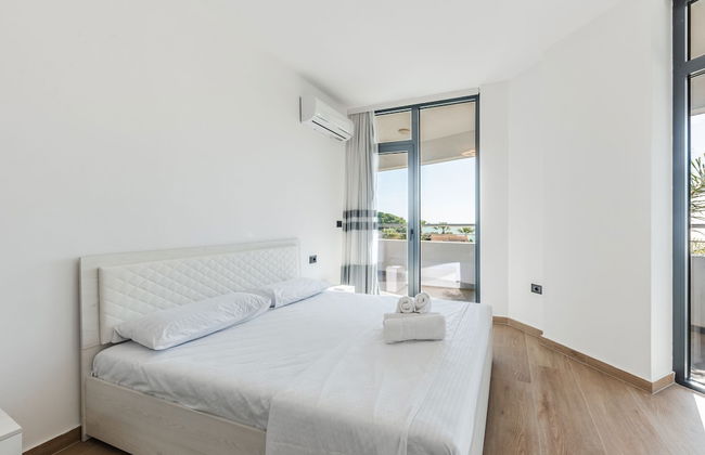 White Hill Suite by PS - Photo 5