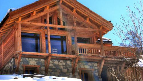 Chalet with Ski Slope Views, Jacuzzi & Cinema Room - Foto 2