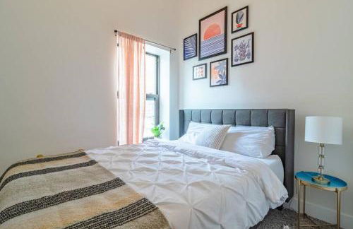 City Views and Convenient 3BR Suite for Group of 8 Guests Near McCormick, Shedd Aquarium, Museum Campus & Navy Pier - Foto 4