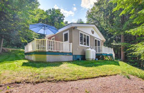 Breathtaking Newbury Cottage with Deck on Chalk Pond - Foto 19