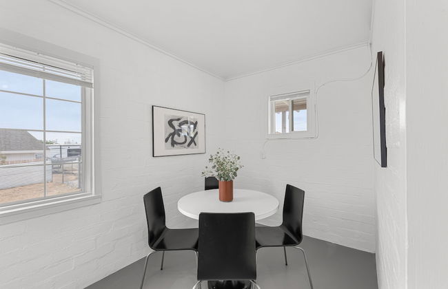 Fable by Avantstay 2 Unique Spaces w Bowling Hot Tub Fire Pit Large Yard - Photo 22