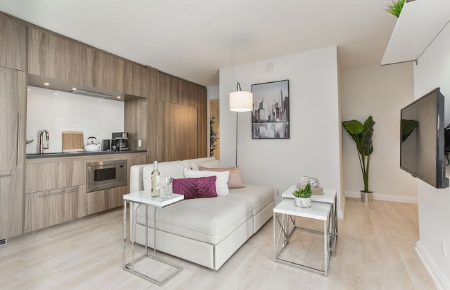 QuickStay - Enchantment in Yorkville - Yonge & Bloor - Photo 20