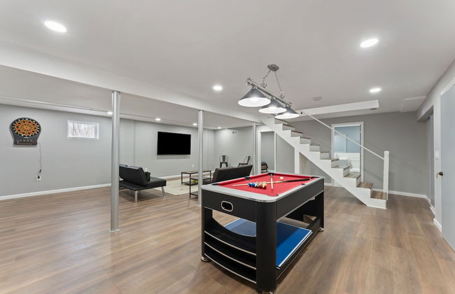 Amazing Vacation House In Poconos~hottub~game Room 6 Bedroom Home - Foto 32